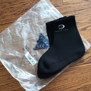 NWOT diver’s sock